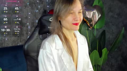 Snapshot of lillian_white1 chatting on February 24, 2026, 1:03 am lillian_white1 online show from February 24, 2026, 1:03 am