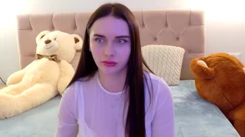 lilliana_moon online show from April 19, 2026, 9:19 am