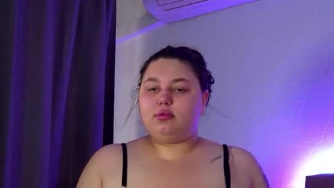 Snapshot of lillianhaig chatting on October 12, 2025, 6:34 am LillianHaig online show from October 12, 2025, 6:34 am
