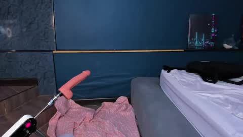 lillie_berry online show from April 4, 2026, 4:33 am