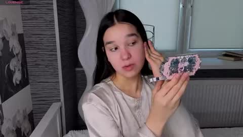 Celina Lillie online show from March 16, 2026, 10:41 am