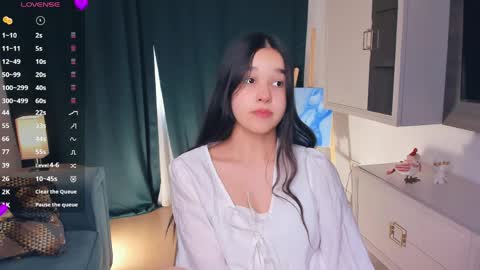 Celina Lillie online show from April 3, 2026, 10:24 am