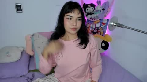 Snapshot of lilly_kinky chatting on February 15, 2026, 2:08 am Lilly online show from February 15, 2026, 2:08 am