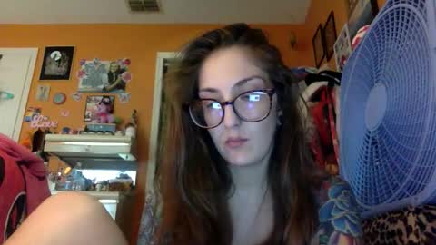 Snapshot of lillylushabae chatting on November 29, 2025, 8:34 pm hi guys im back on here 3 online show from November 29, 2025, 8:34 pm