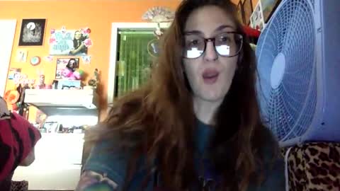 Snapshot of lillylushabae chatting on April 11, 2026, 7:29 pm hi guys im back on here 3 online show from April 11, 2026, 7:29 pm