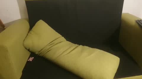 Snapshot of lillysissi chatting on January 13, 2025, 2:39 am Lilli Sissy SlutCat online show from January 13, 2025, 2:39 am