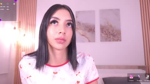 Lilly Thompson  online show from February 2, 2025, 11:00 pm