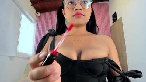 Snapshot of lillyy16 chatting on March 7, 2026, 11:29 am lillyy16 online show from March 7, 2026, 11:29 am