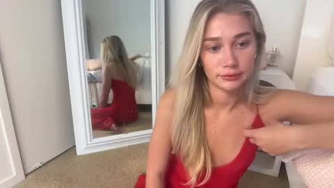 Snapshot of lillyyfaithh chatting on February 23, 2026, 10:07 pm lilly online show from February 23, 2026, 10:07 pm