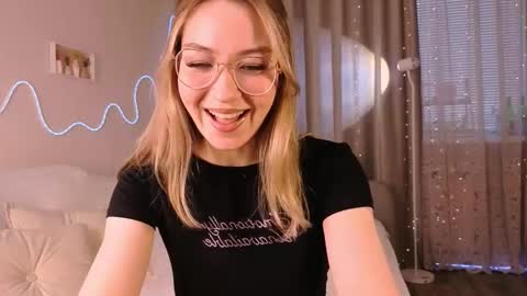 Lilo online show from November 10, 2025, 3:05 am