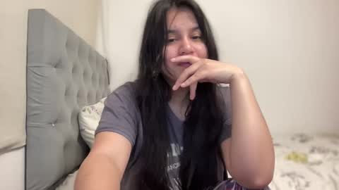 Snapshot of lilprincessxoxo_ chatting on April 13, 2026, 6:19 am lilprincessxoxo_ online show from April 13, 2026, 6:19 am