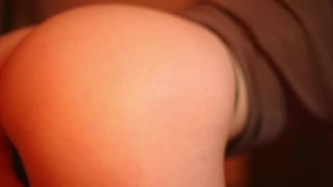 liltightbabe online show from April 16, 2026, 9:39 pm