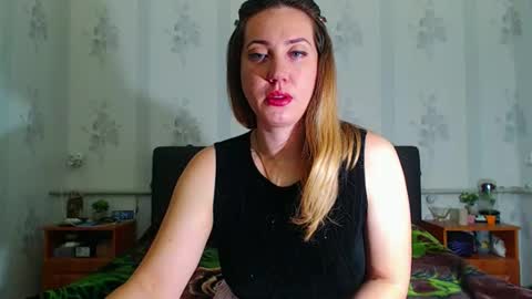 lilu_cute25 online show from March 19, 2026, 10:36 pm