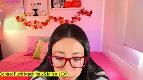 just lily online show from October 1, 2025, 9:43 pm