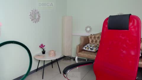 Snapshot of lily_flower7_ chatting on January 22, 2025, 10:40 am Lily online show from January 22, 2025, 10:40 am