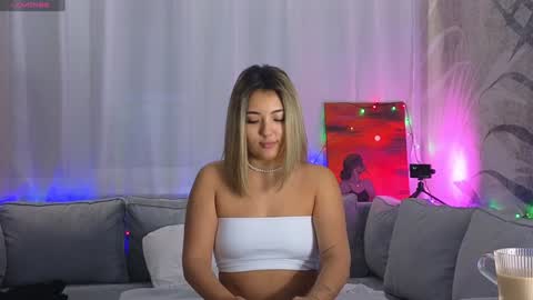 Lily online show from December 15, 2024, 2:16 pm