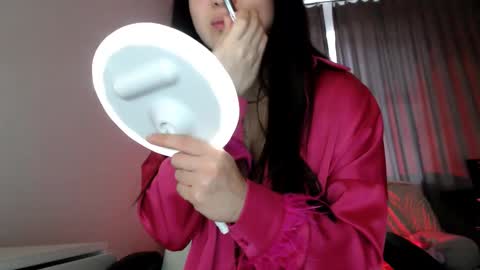 Lily Litle online show from February 6, 2026, 10:51 am