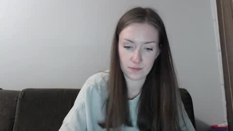 lily_love_x online show from June 1, 2026, 11:17 pm