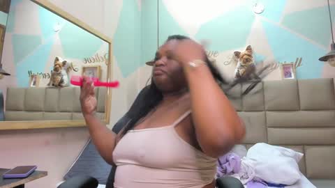 Lily online show from February 8, 2025, 9:46 am