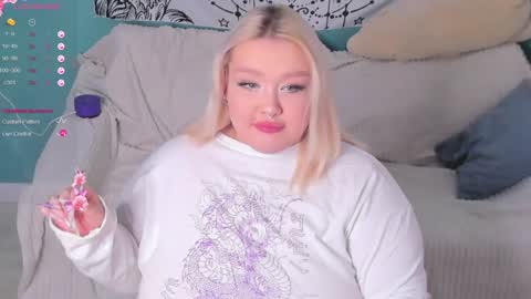 Lily online show from January 5, 2025, 9:26 am