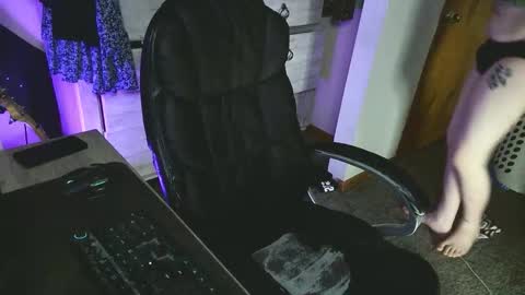 lilybvixen online show from March 6, 2026, 2:57 pm