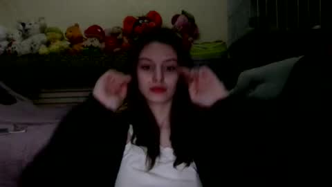 lilycandy_ online show from February 6, 2025, 2:04 pm