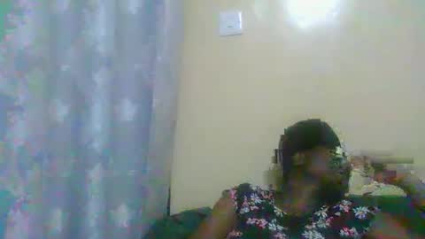 lilycute19 online show from February 17, 2026, 1:02 am