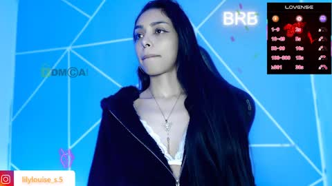 Snapshot of lilylouisee_ chatting on May 27, 2026, 1:57 am Liliana louise online show from May 27, 2026, 1:57 am