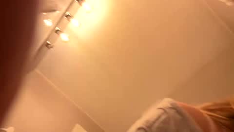 LilyMae online show from December 22, 2024, 10:47 pm