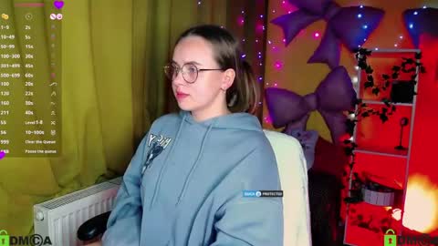 Lily online show from April 23, 2026, 4:09 pm