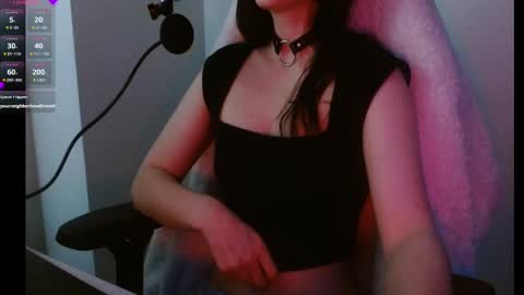 Lily Rone online show from October 7, 2025, 10:23 am