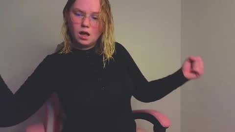 Snapshot of lime_cat chatting on November 16, 2025, 2:06 am lime cat online show from November 16, 2025, 2:06 am