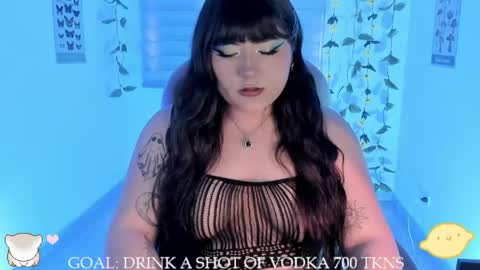Natalia online show from May 6, 2026, 1:27 pm