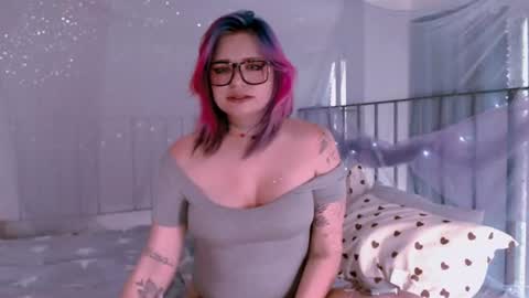 Lina2D tyan online show from June 10, 2026, 8:46 am