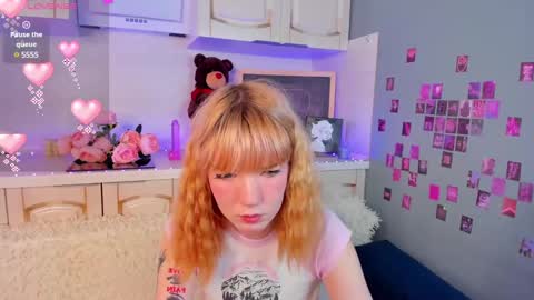 Lina blueeyed    GMT3 1100-1700 Mon Wed Thu Sat Sun online show from March 6, 2025, 8:08 am