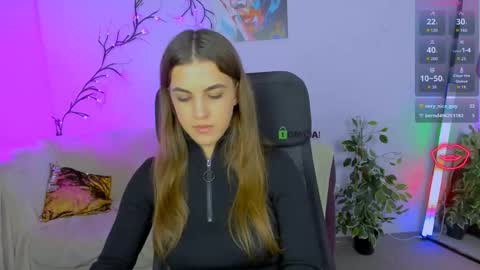 lina_fox12 online show from October 7, 2025, 12:35 pm