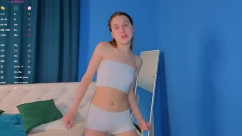 lina_massey online show from May 17, 2026, 12:41 am