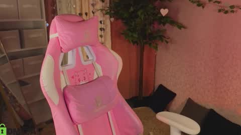 LINA online show from February 11, 2026, 1:10 am