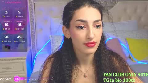 Snapshot of lina_robbins chatting on October 7, 2025, 4:20 am Lina Robbins online show from October 7, 2025, 4:20 am