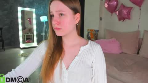 Snapshot of lina_smilee chatting on May 16, 2026, 2:19 am Lina online show from May 16, 2026, 2:19 am