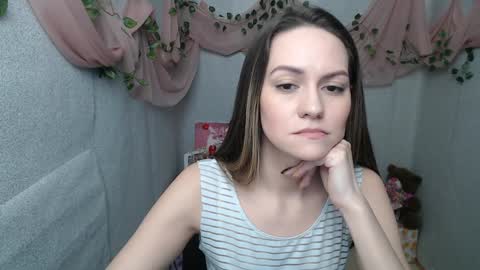 Lina online show from January 14, 2025, 6:45 am