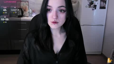 Lina 3  1715622743 online show from April 3, 2026, 7:50 am