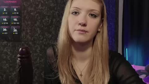 Lina online show from May 26, 2026, 8:38 pm