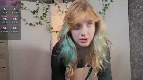 Lina online show from June 11, 2026, 8:29 pm