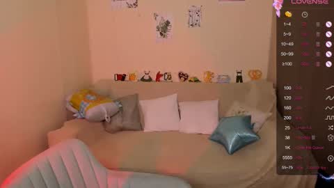 Snapshot of linablossom chatting on October 4, 2025, 2:31 am Lina online show from October 4, 2025, 2:31 am