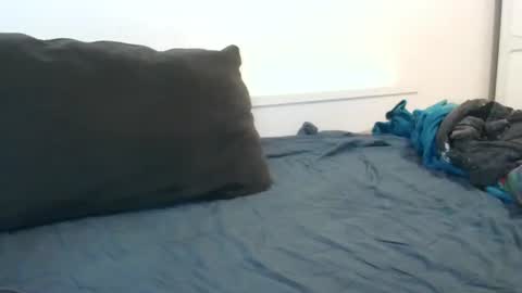 linacatelover online show from April 10, 2026, 8:24 pm