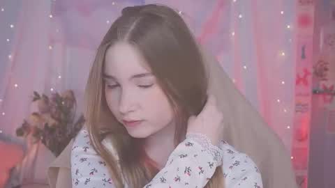 Lina online show from February 2, 2026, 4:44 am