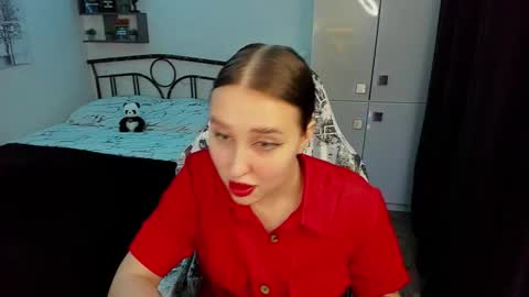 Lina online show from November 20, 2025, 10:09 pm