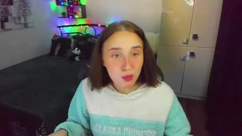 Lina online show from February 27, 2026, 10:32 pm