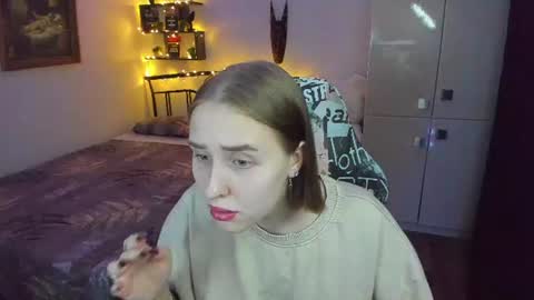 Lina online show from July 1, 2026, 9:25 pm